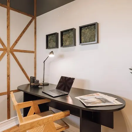 Daire Meran - 3 Bedrooms And Terrace In Alvalade *